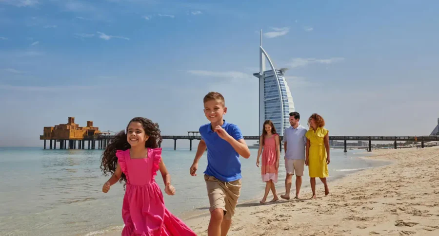 گشت‌زنی در سواحل دبی (Dubai's coastlines)