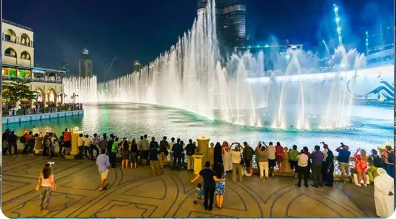 فواره دبی (Dubai Fountain) از تفریحات رایگان دبی 